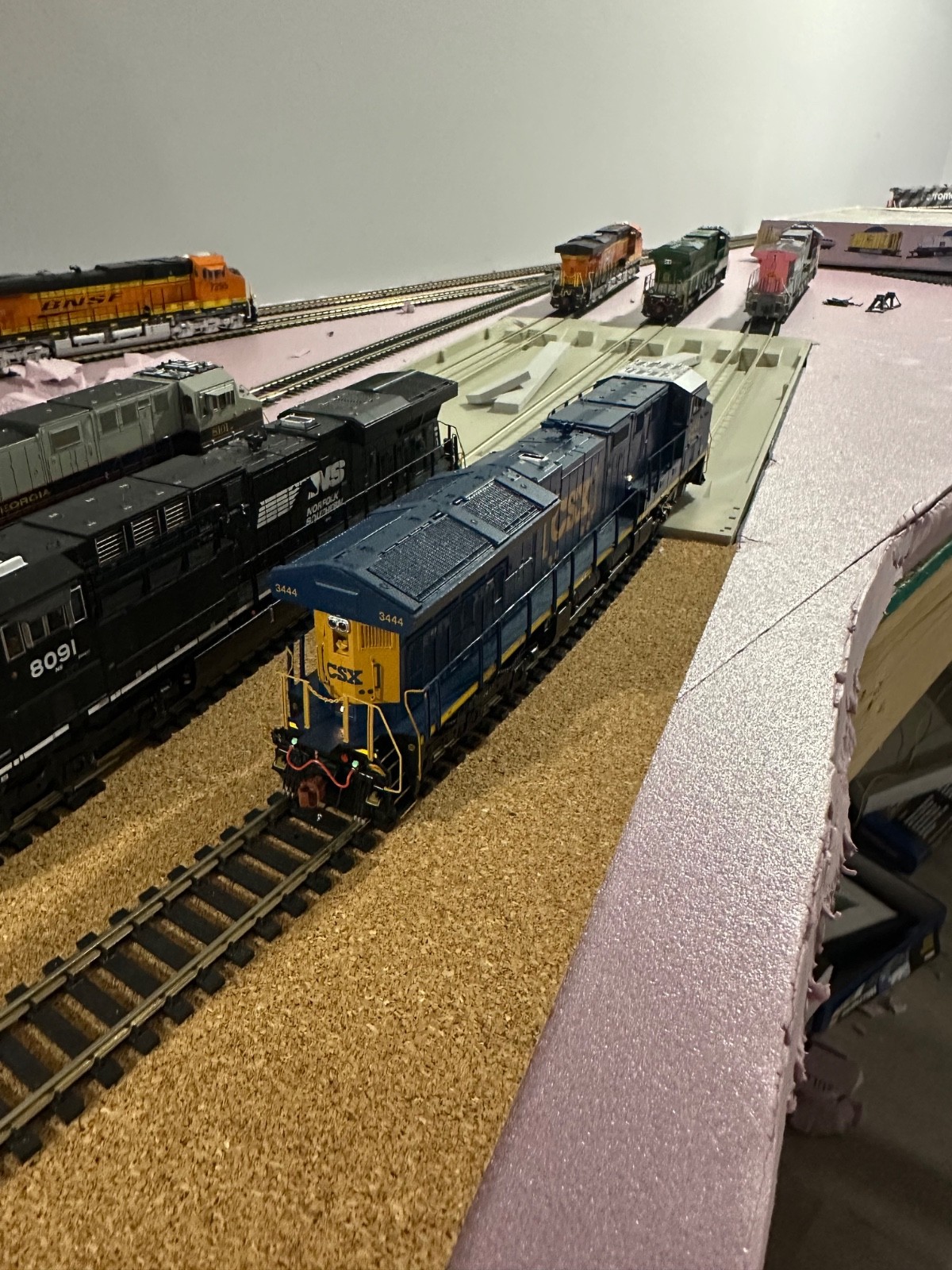 HO ScaleTrains DCC Sound CSX GE Tier 4 ET44AH #3444