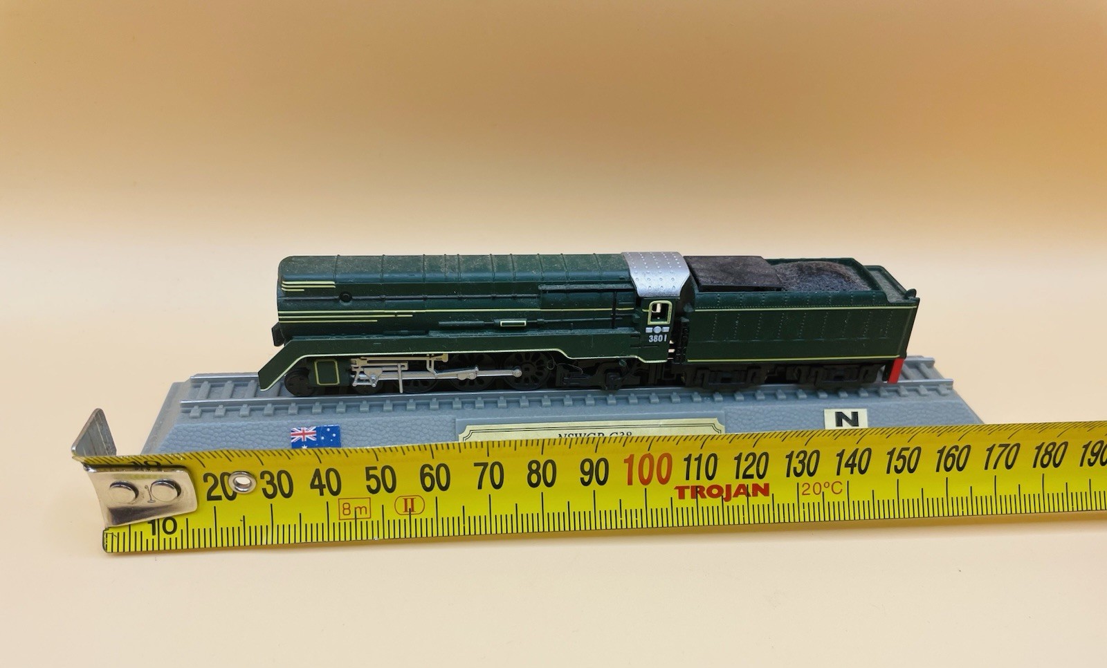 Delprado N Scale NSWGR C38 Locomotive, Static / Display Only – Good Condition