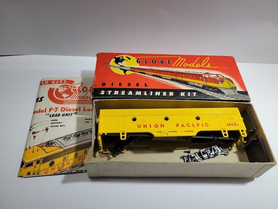 Vintage Globe HO Diesel Locomotive Union Pacific F7 1468 Yellow Kit Boxed
