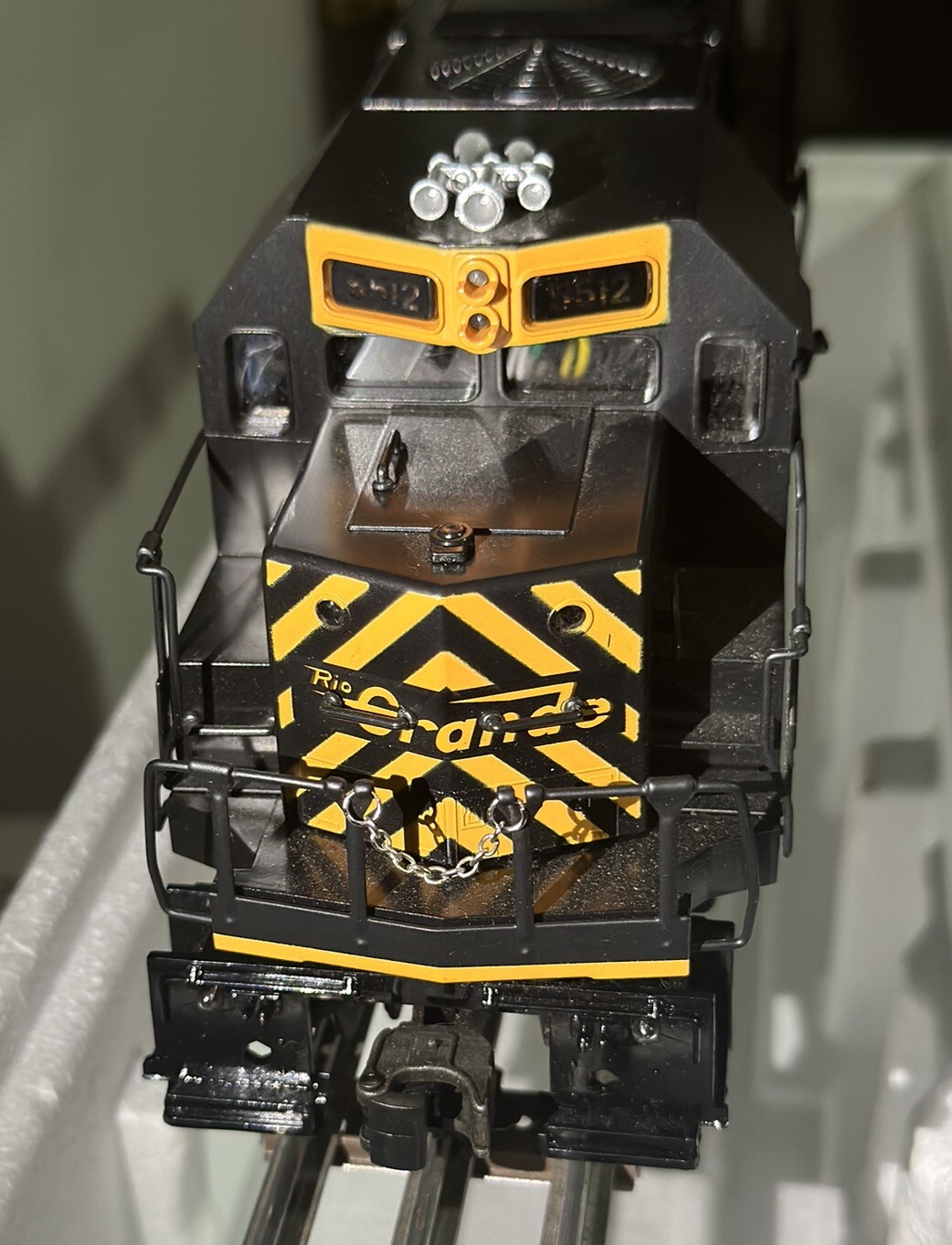 O Lionel 6-18221 Denver & Rio Grande SD-50 Locomotive #8