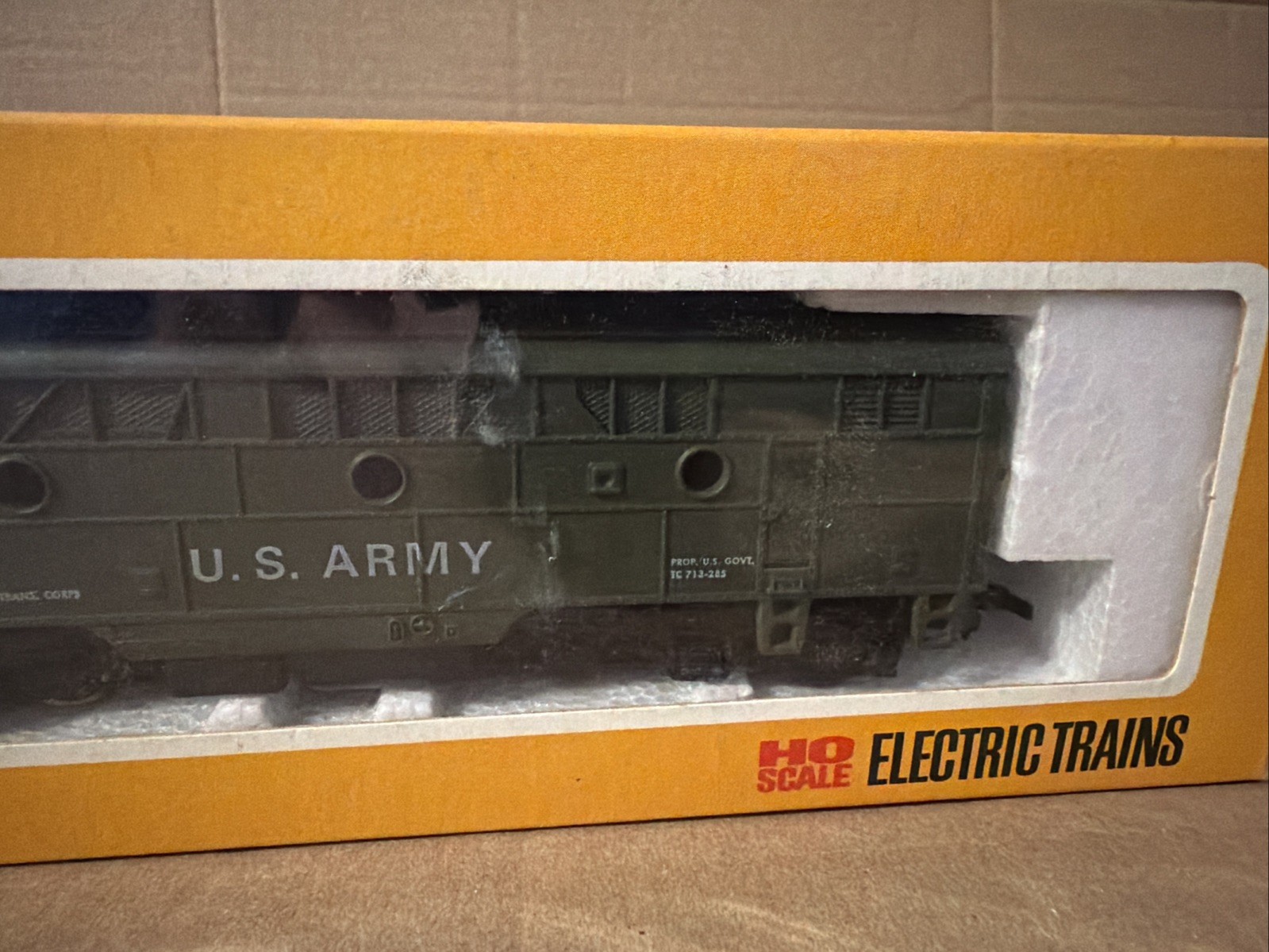 Vintage Cox HO Scale US Army F3 Diesel Locomotive 6111-6 MIB