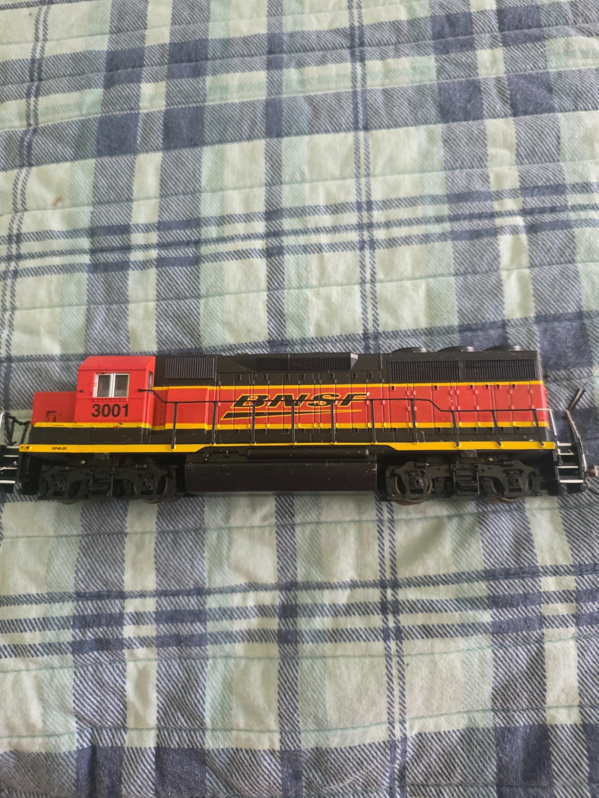 Bachmann HO BNSF GP40 Loco No Box #3001 LN 13329