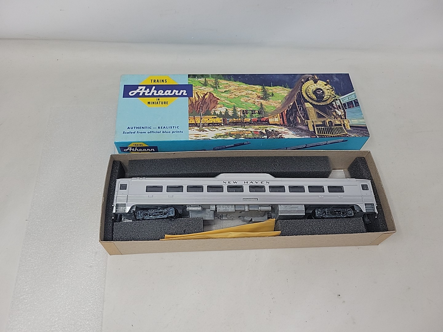 NIB Athearn HO RDC-1 New Haven Dummy #2072 w/ Box & Instructions