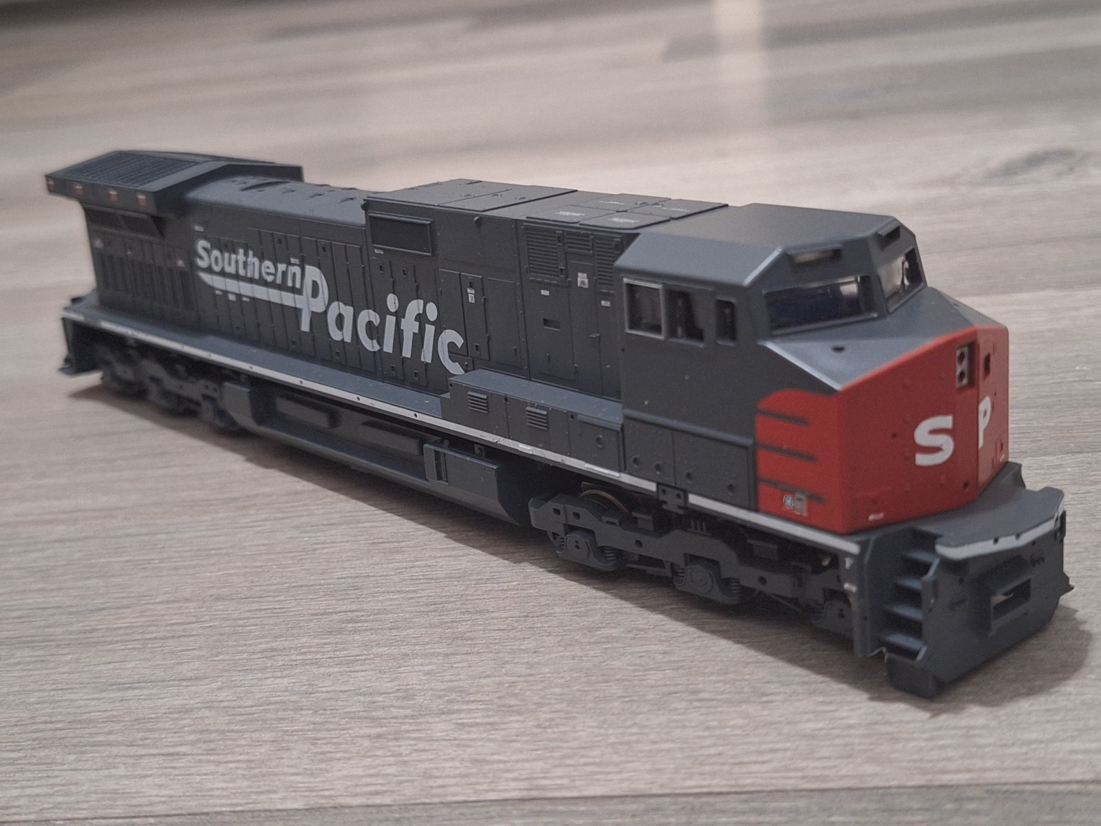 ⭐ NEW ATHEARN 4909 HO SCALE SOUTHERN PACIFIC GE C44-9W DIESEL LOCOMOTIVE ⭐
