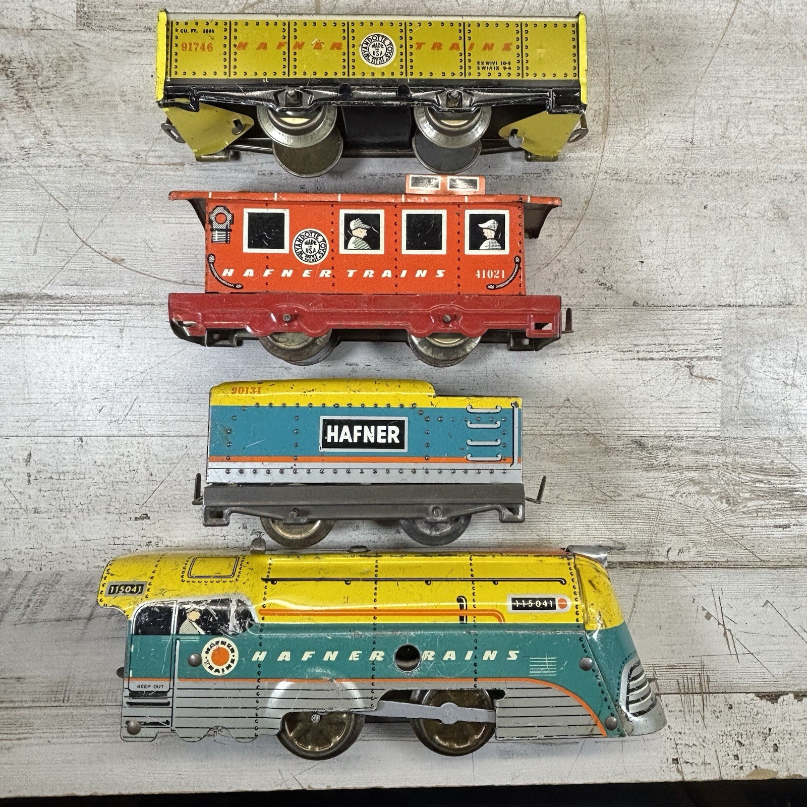 Hafner Prewar O Gauge Tin Litho Wind-Up Train Set Loco Caboose Tender Hopper 4Pc