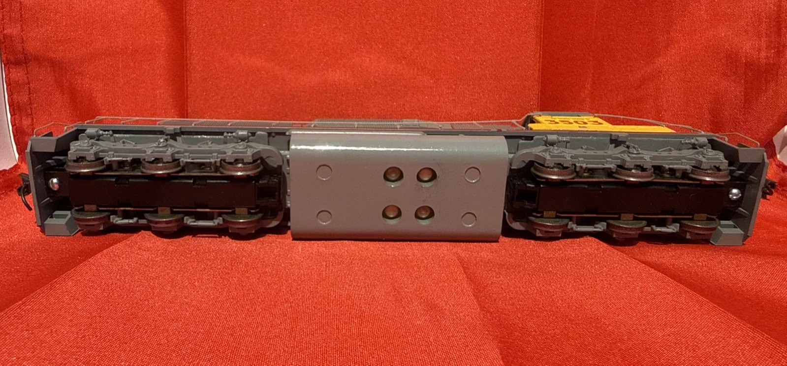 HO Athearn Union Pacific #3503 Diesel Locomotive Runs Strong
