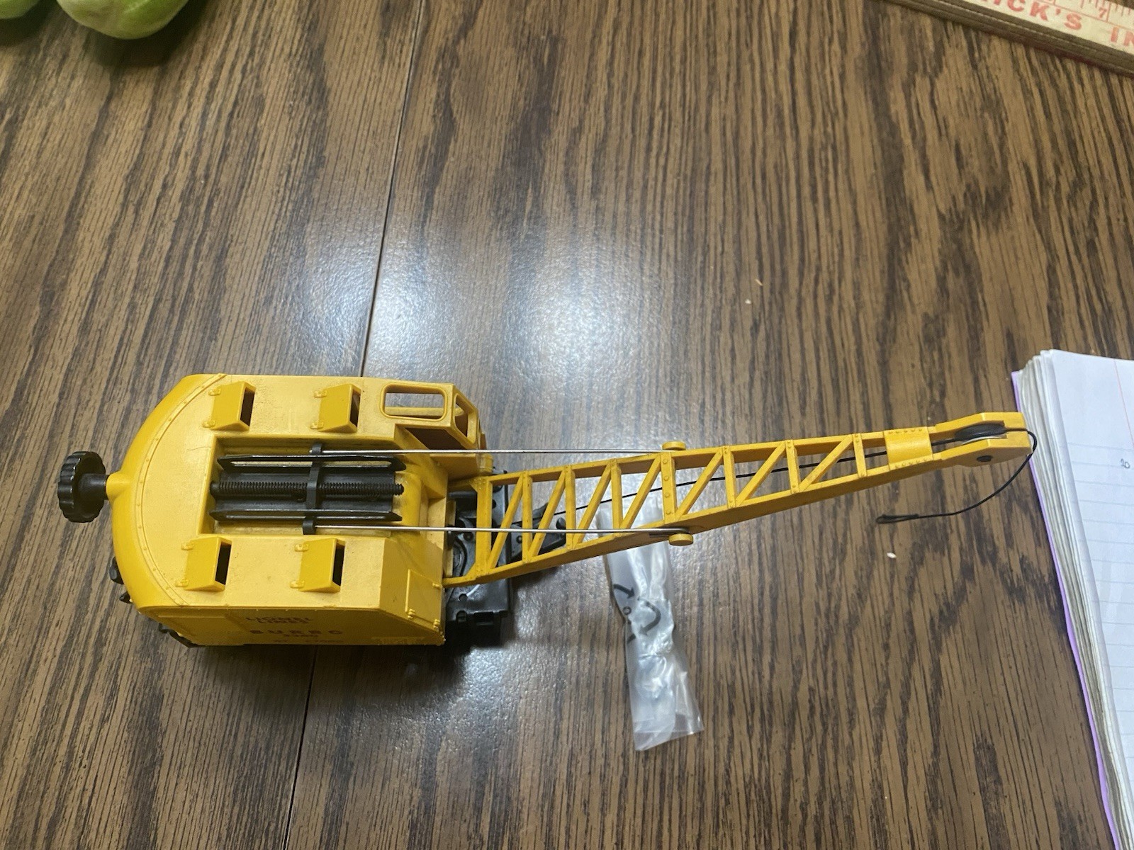 Lionel O Gauge #3360 Burro Crane. Runs