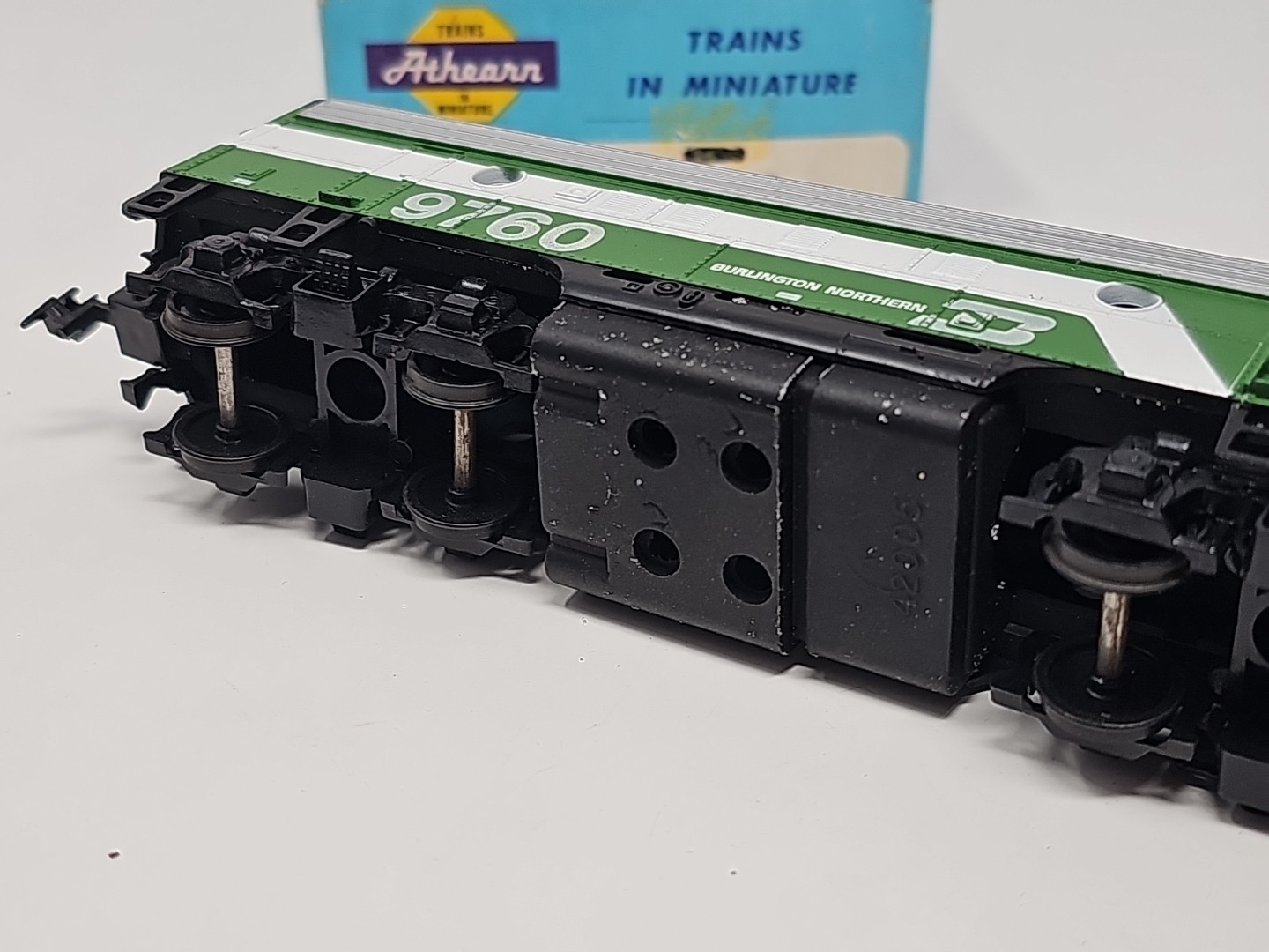HO Scale Athearn 3011 Burlington Northern 9760 F7A Dummy Diesel Locomotive