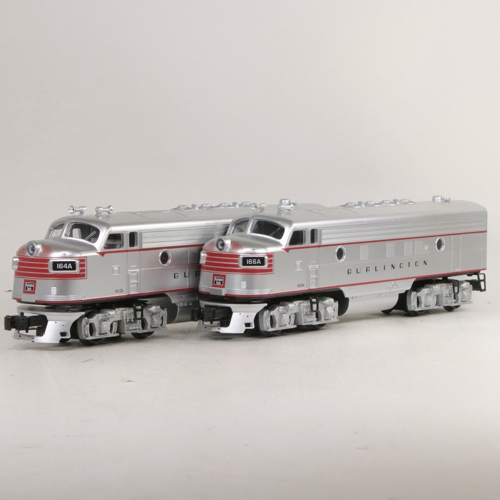 Williams O Gauge Burlington CB&Q #164A #166A F7 AA 2 Unit Set W/ F&R Headlights