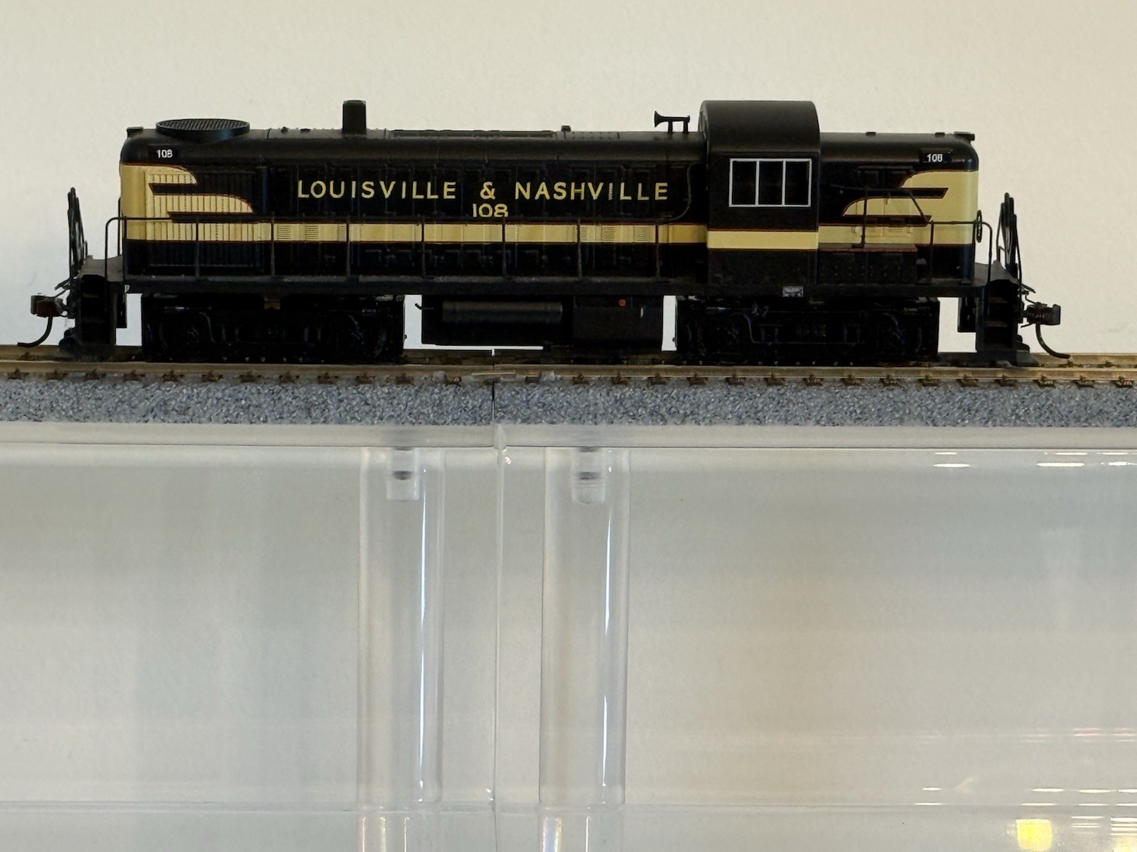 Bachmann HO Louisville & Nashville RS3 DCC SOUND #108
