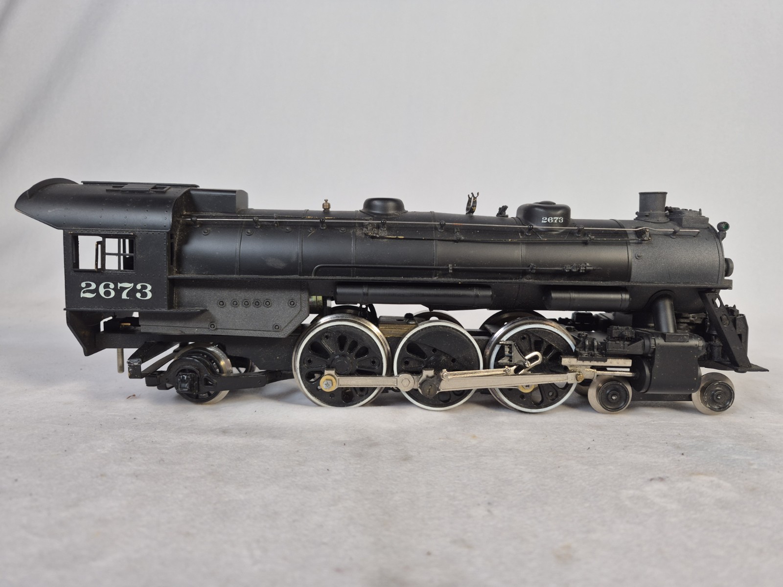 Bachmann HO Scale 2-8-0 Consolidation Steam Locomotive No. 2673 Black DC…