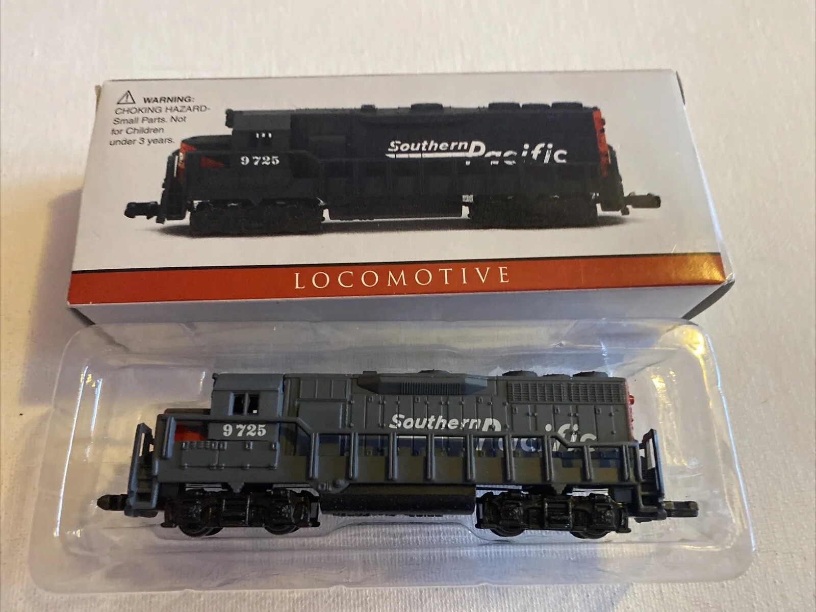 High Speed Metal Products Southern Pacific Locomotive Model Train #9725