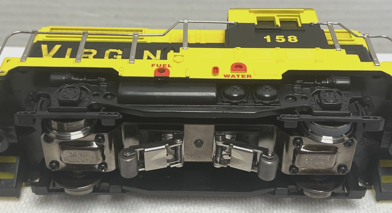 RMT-4351 O/O27 VIRGINIAN BEEP POWERED GP DIESEL LOCOMOTIVE #158 – NIB