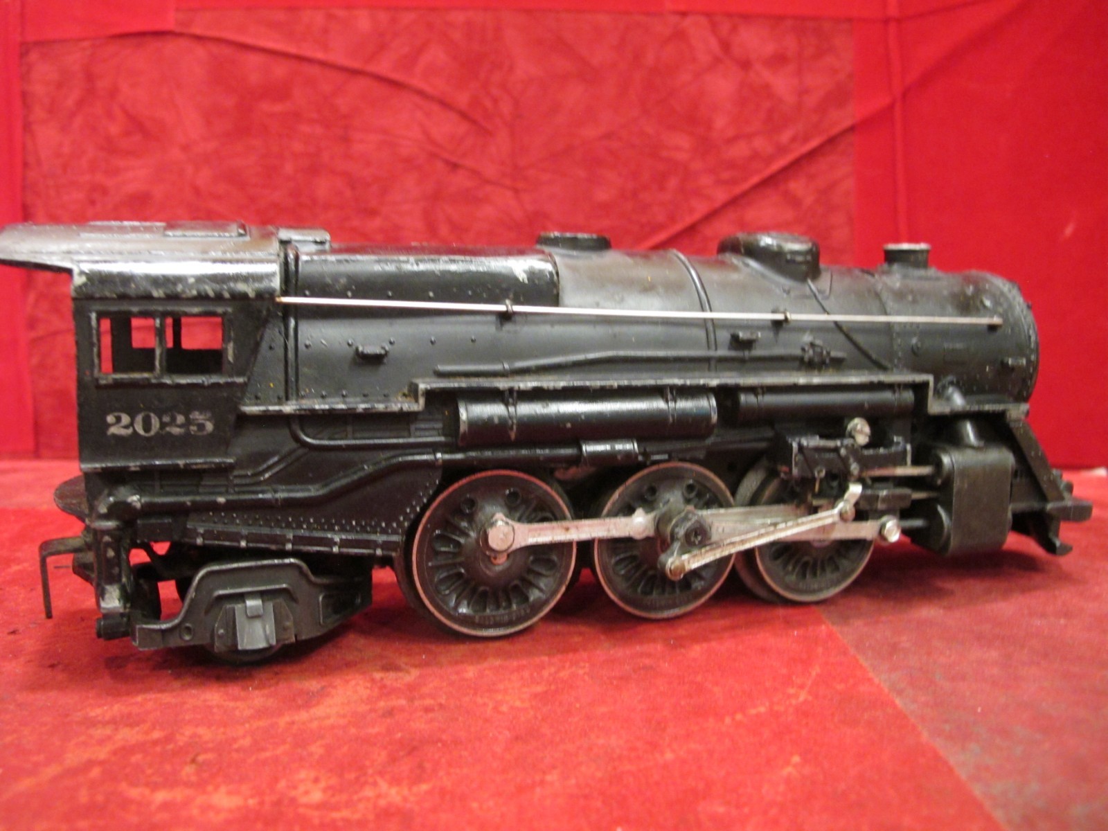 Lionel 2025 Postwar 2-6-4 Steam Engine ~ tested runs lights smokes