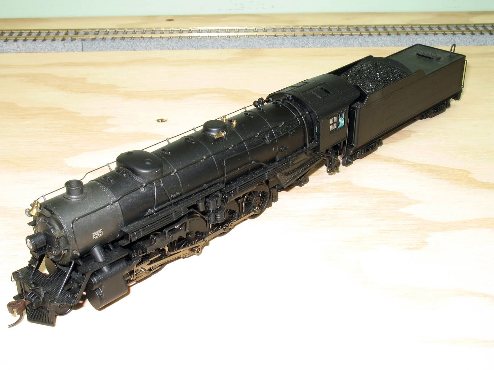 Bachmann Spectrum HO Heavy Mountain 4-8-2 – Undecorated, New
