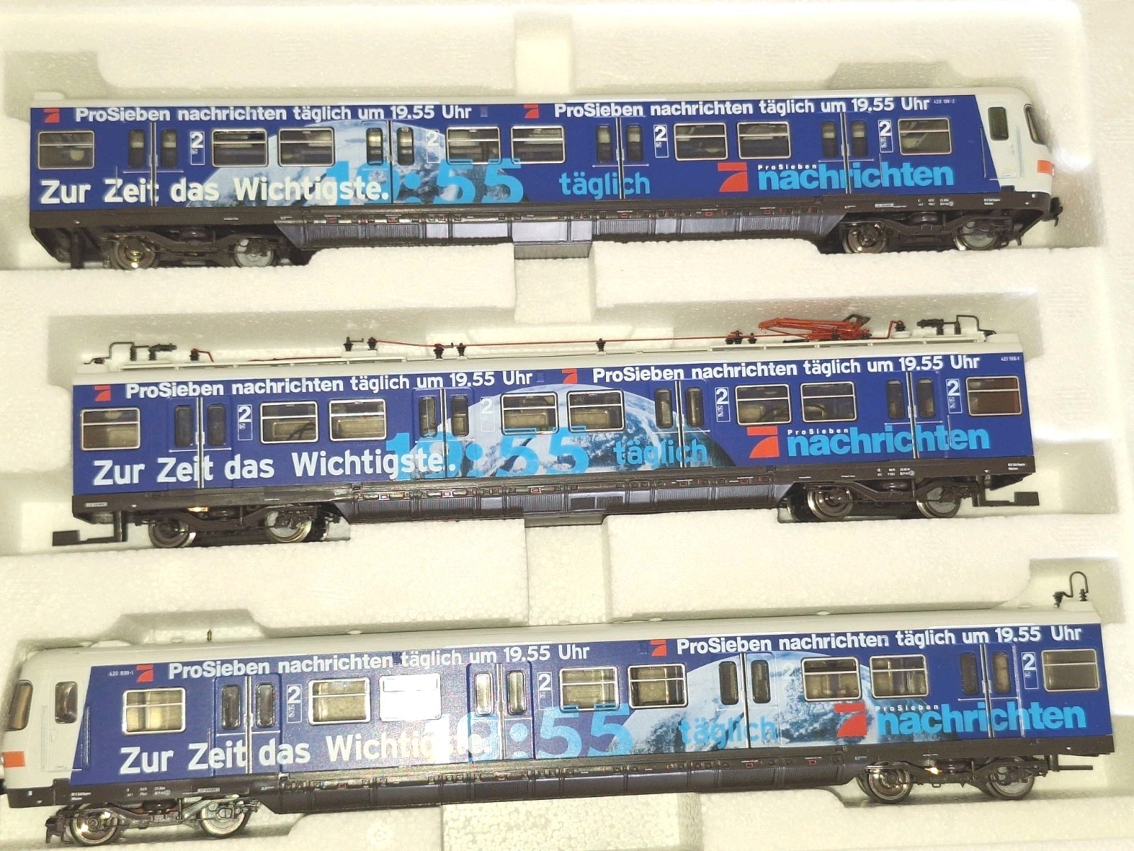 Roco 63006 DCC Ready DB ET 420, 3 Part Urban Railcar Set. Lighting. Exc Cond.HO