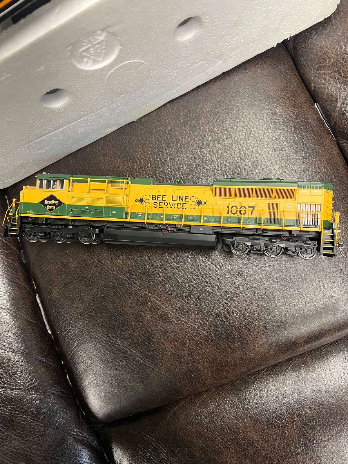 MTH HO #80-2244-0, SD70ACe Diesel Locomotive, Reading (Bee-Line), #1067 DCC Rdy.