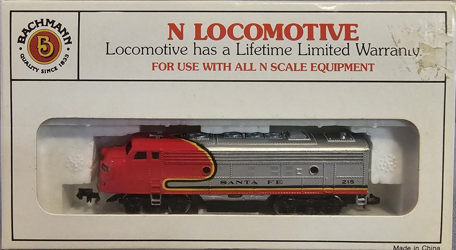 Bachamnn N Scale Santa Fe Lighted F9 Diesel Locomotive 61550 215