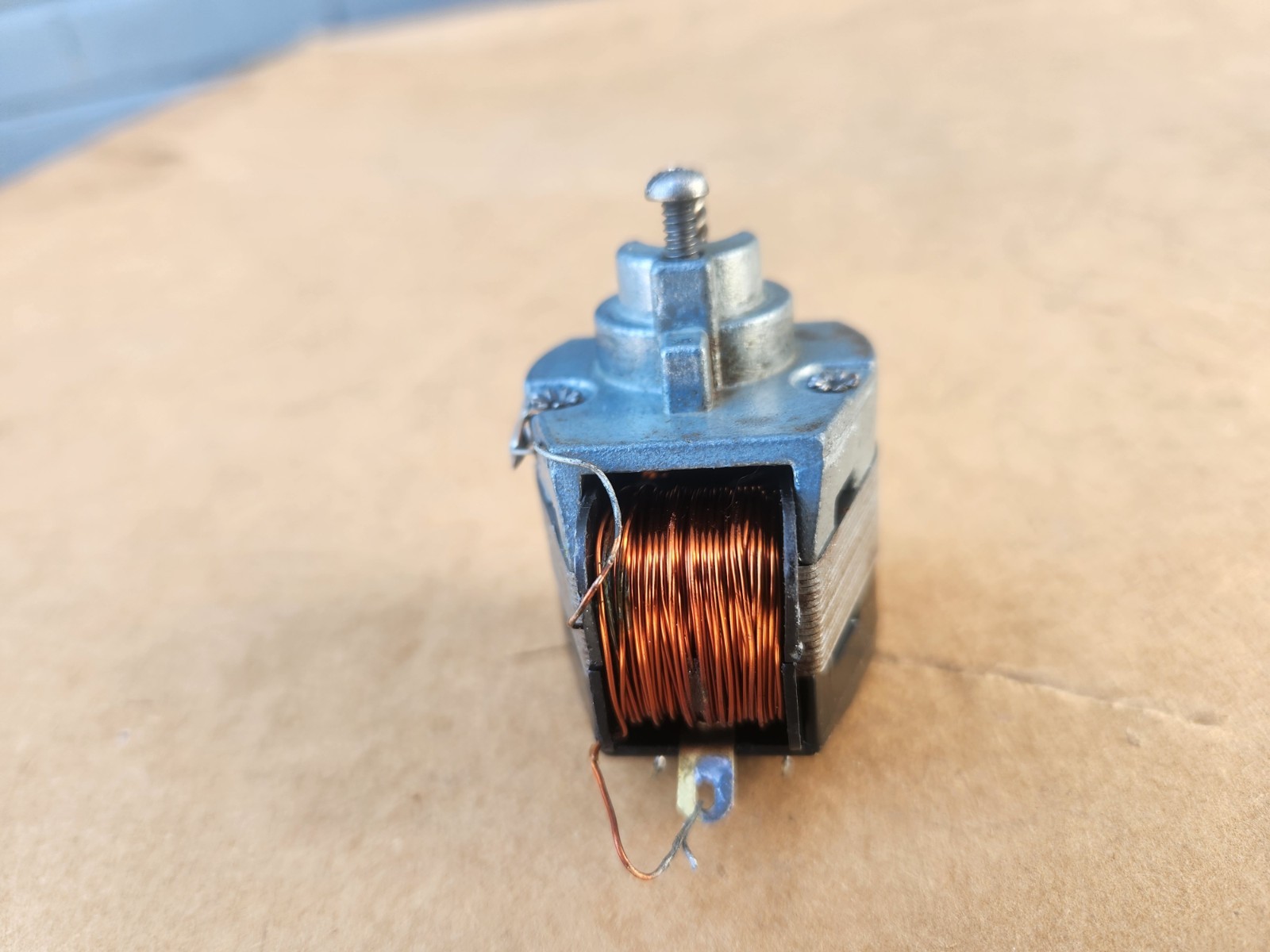 Postwar Lionel 2028-100 F3 GP7 Complete & Operating Pullmore Motor Service Clean