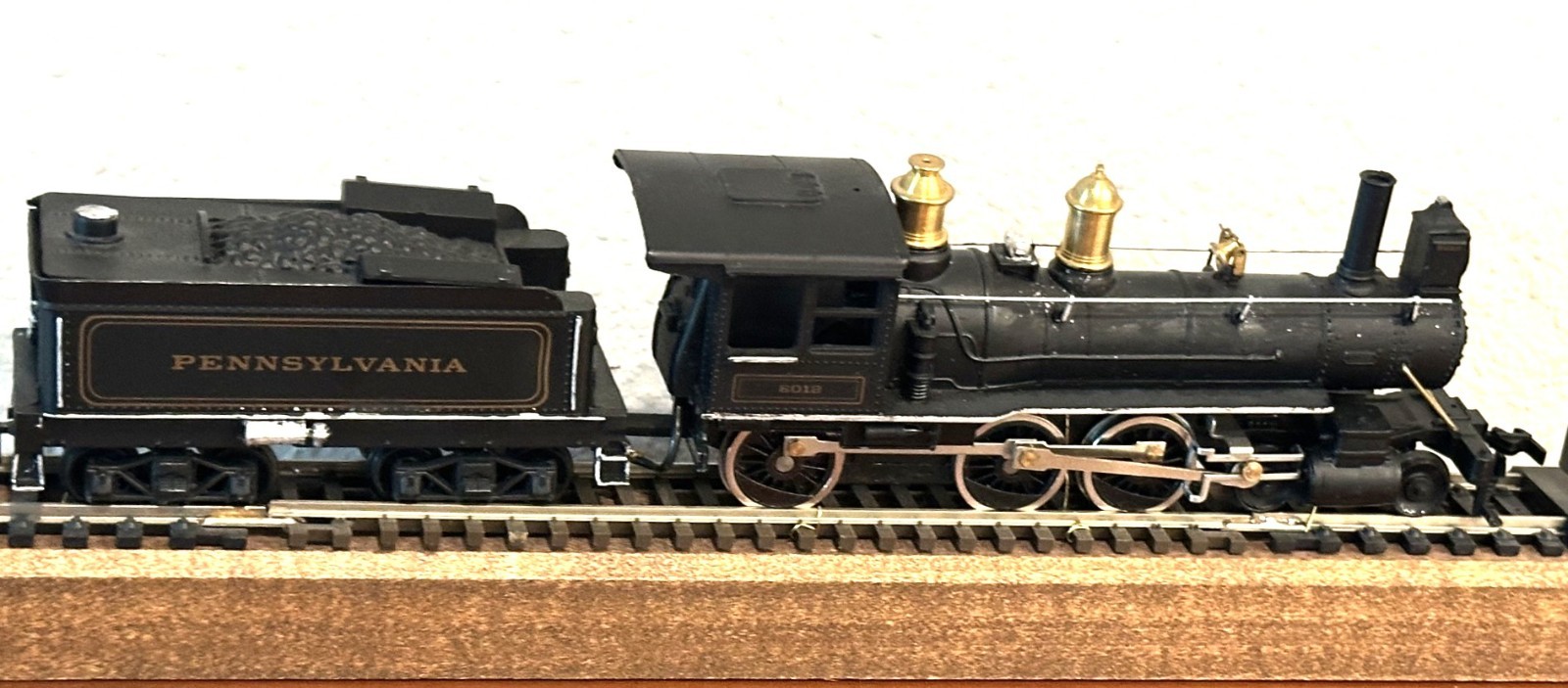 Mantua Model HO 4-6-0 Pennsylvania Railroad Steam Locomotive & Tender 6012 Works