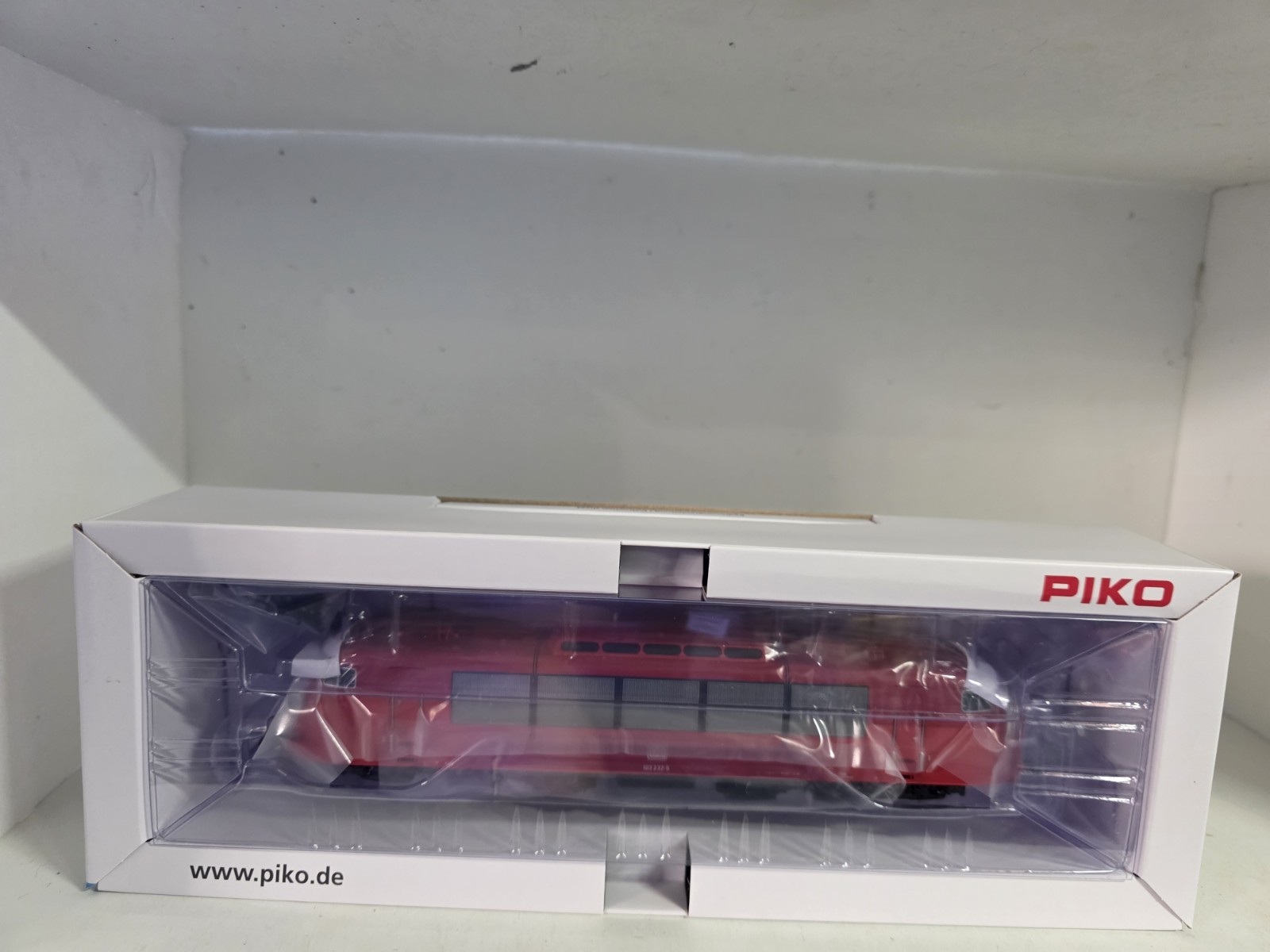Piko DB BR 103 Electric Locomotive 51695 HO Scale DCC Ready