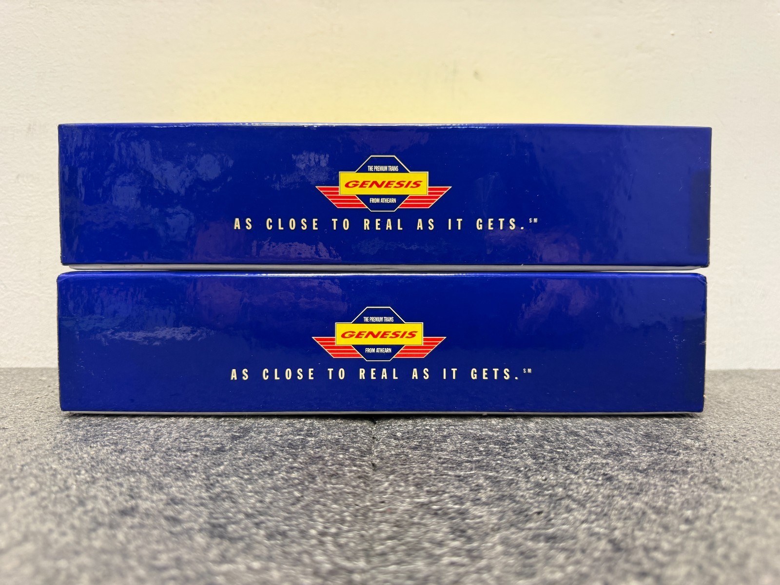 Athearn HO G1521 L & N EMD F7A/F7B Phase 1 Diesels 834 & 902 – DCC Ready
