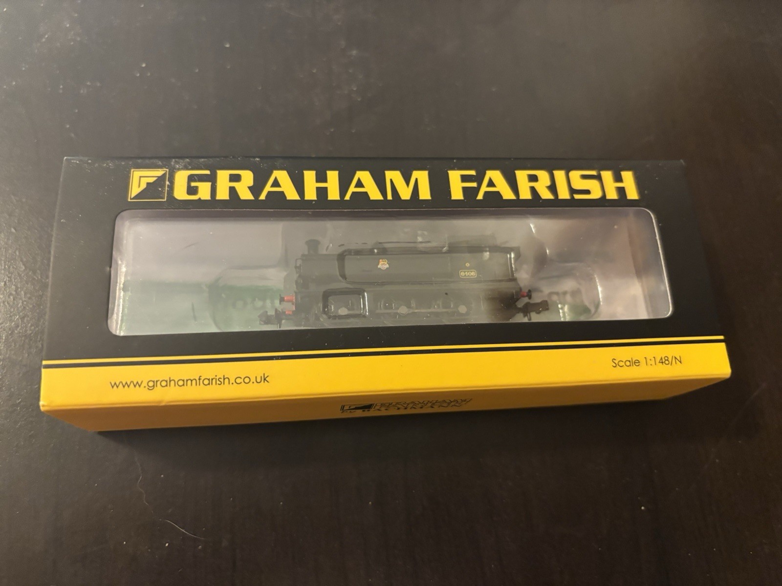 Lot of N gauge graham Farish, Peco and Rapido British locomotive & cars