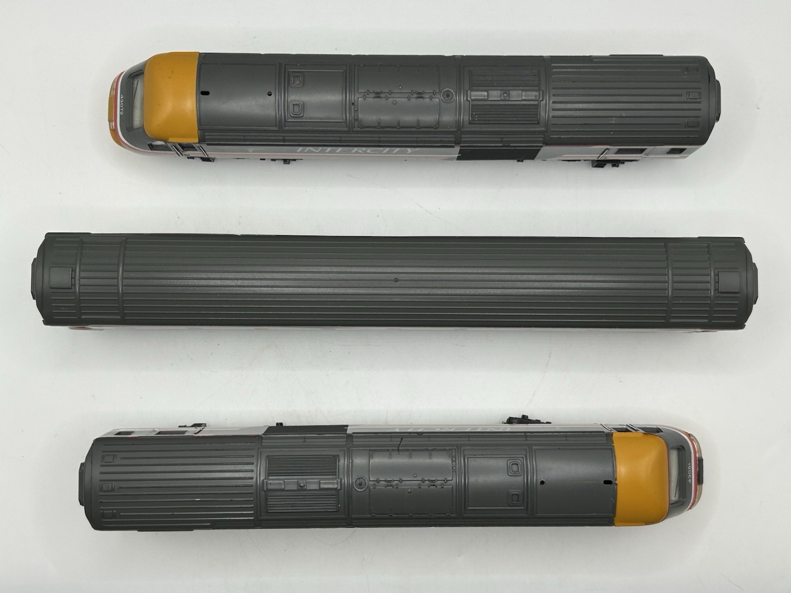 OO Hornby R307 Class 43 Intercity Grey 3 Car Set – (TESTED READ)