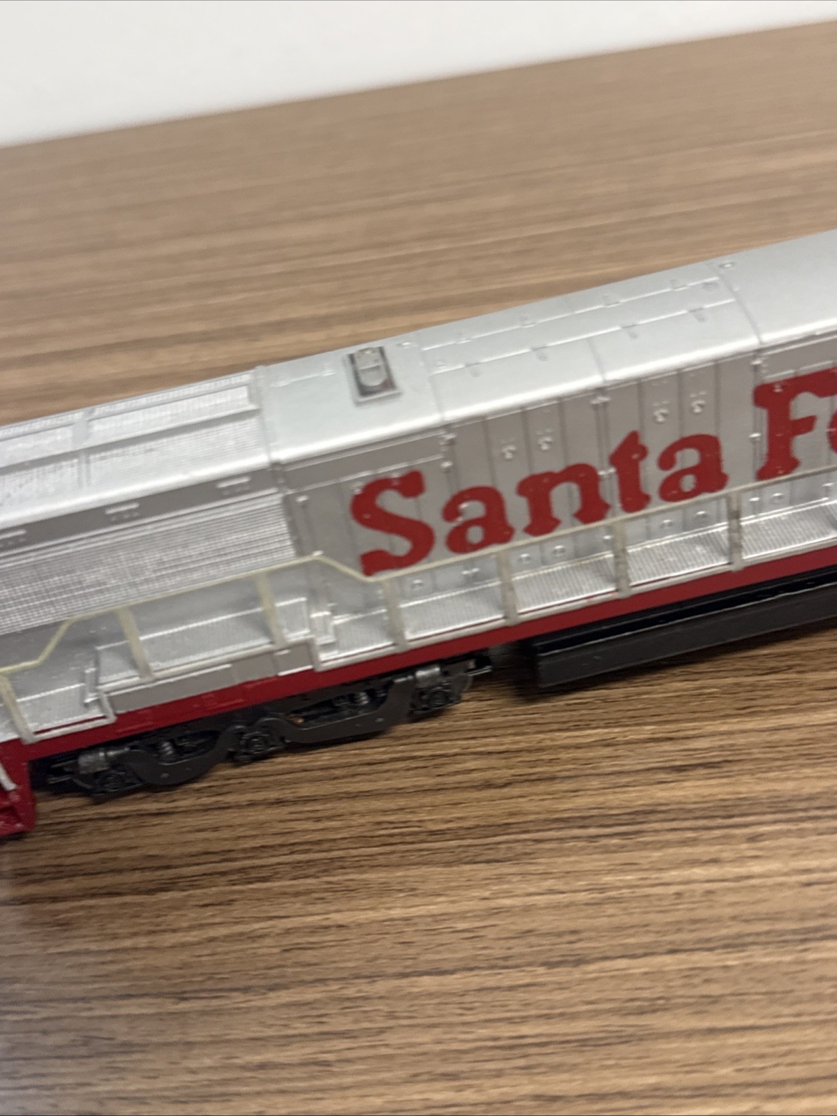 Vintage Rivarossi HO Santa Fe #350 powered diesel engine Made In Italy