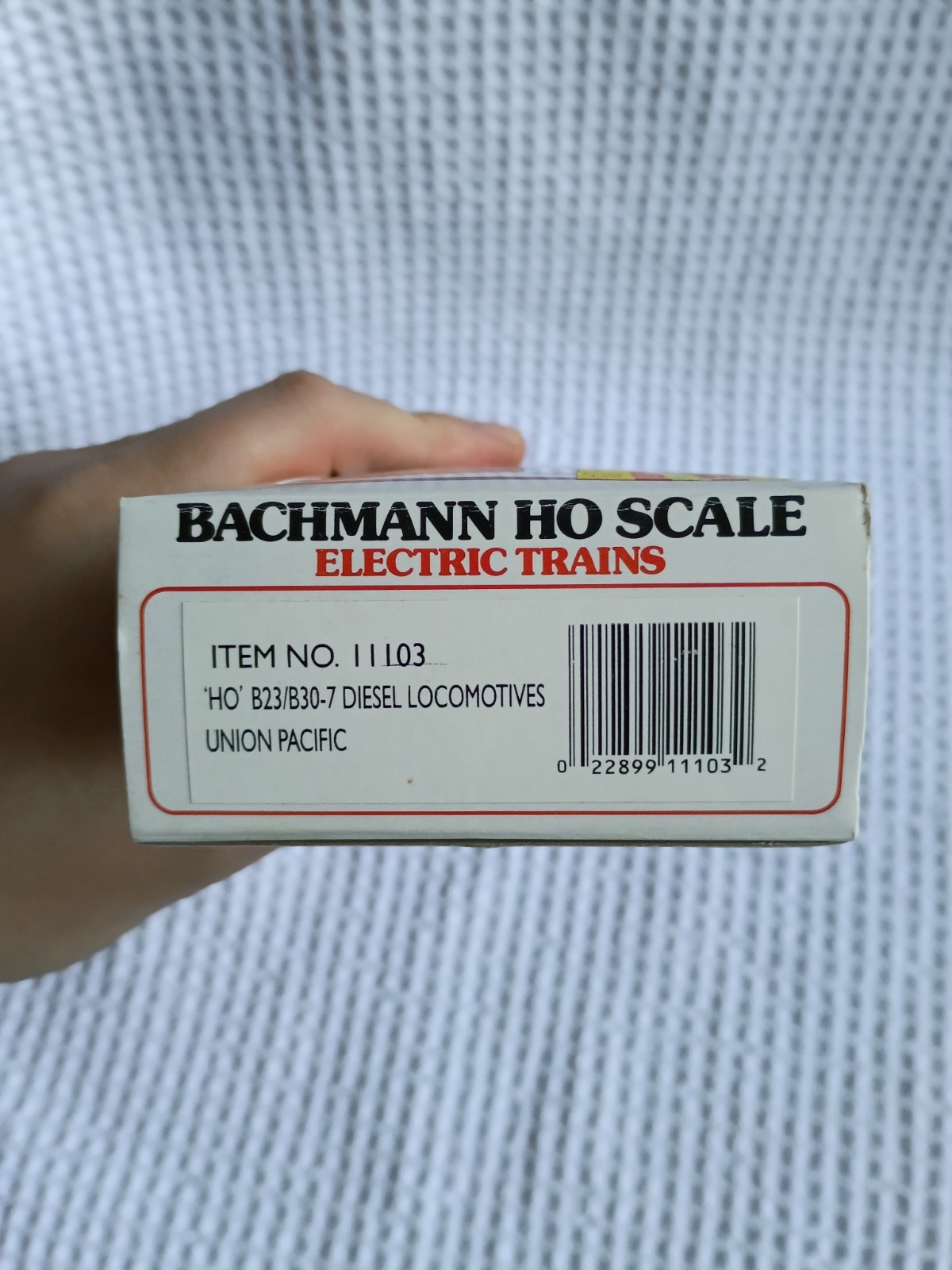 Bachmann HO Union Pacific B23/B30-7 Diesel Locomotive No. 124 11103