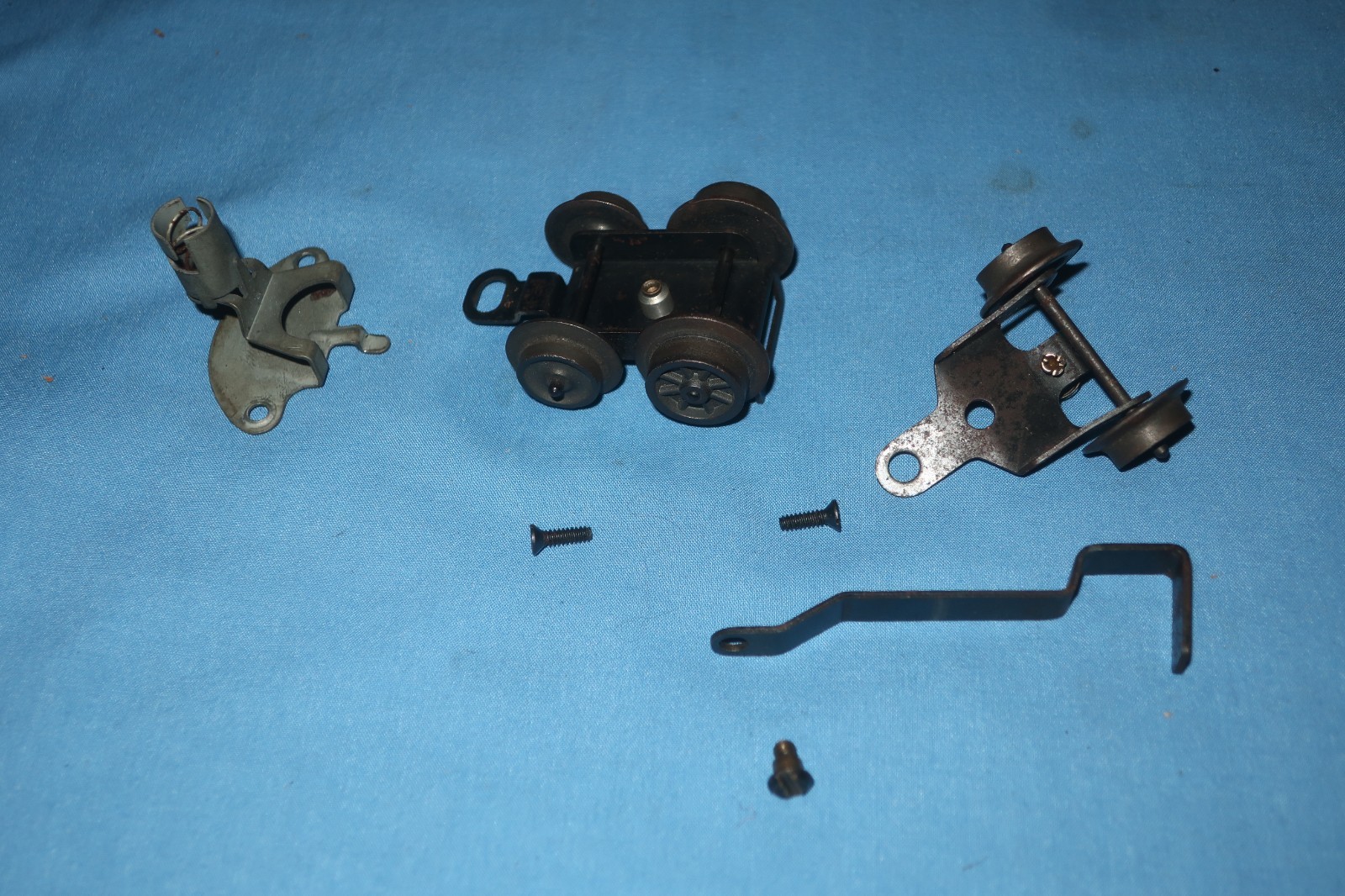 Lionel Postwar Pilot & Trailing Truck #2016, #2018, #2026, #2029, #2036, #2037,
