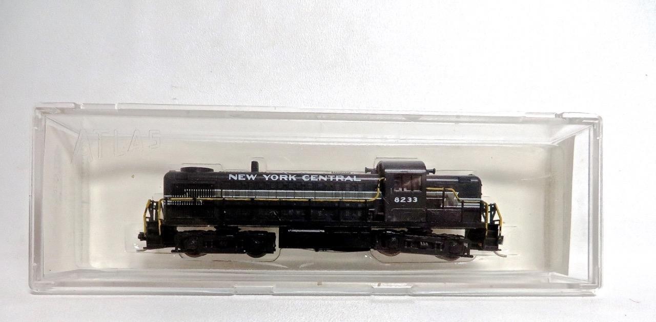 N Gauge Atlas 4220 New York Central RS-3 Powered Diesel Cab 8233 Boxed & Tested