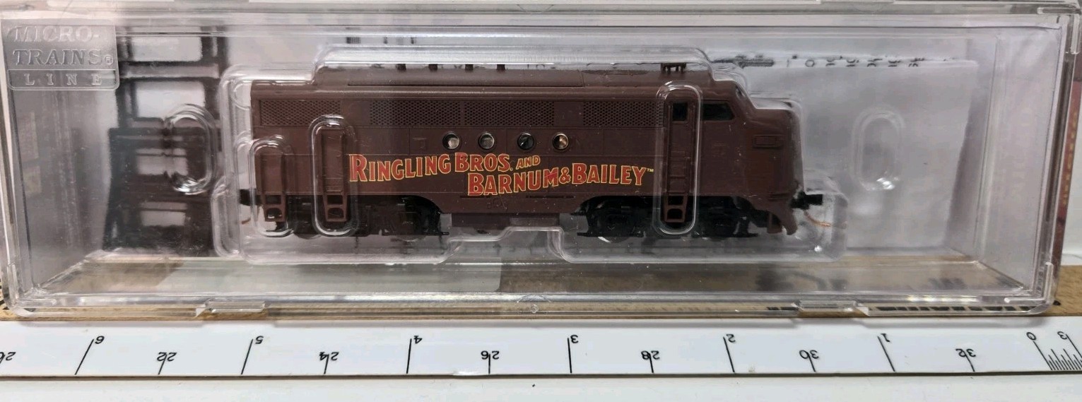 Micro Trains Line Ringling Bros. & Barnum & Bailey Powered FT A Unit Locomotive