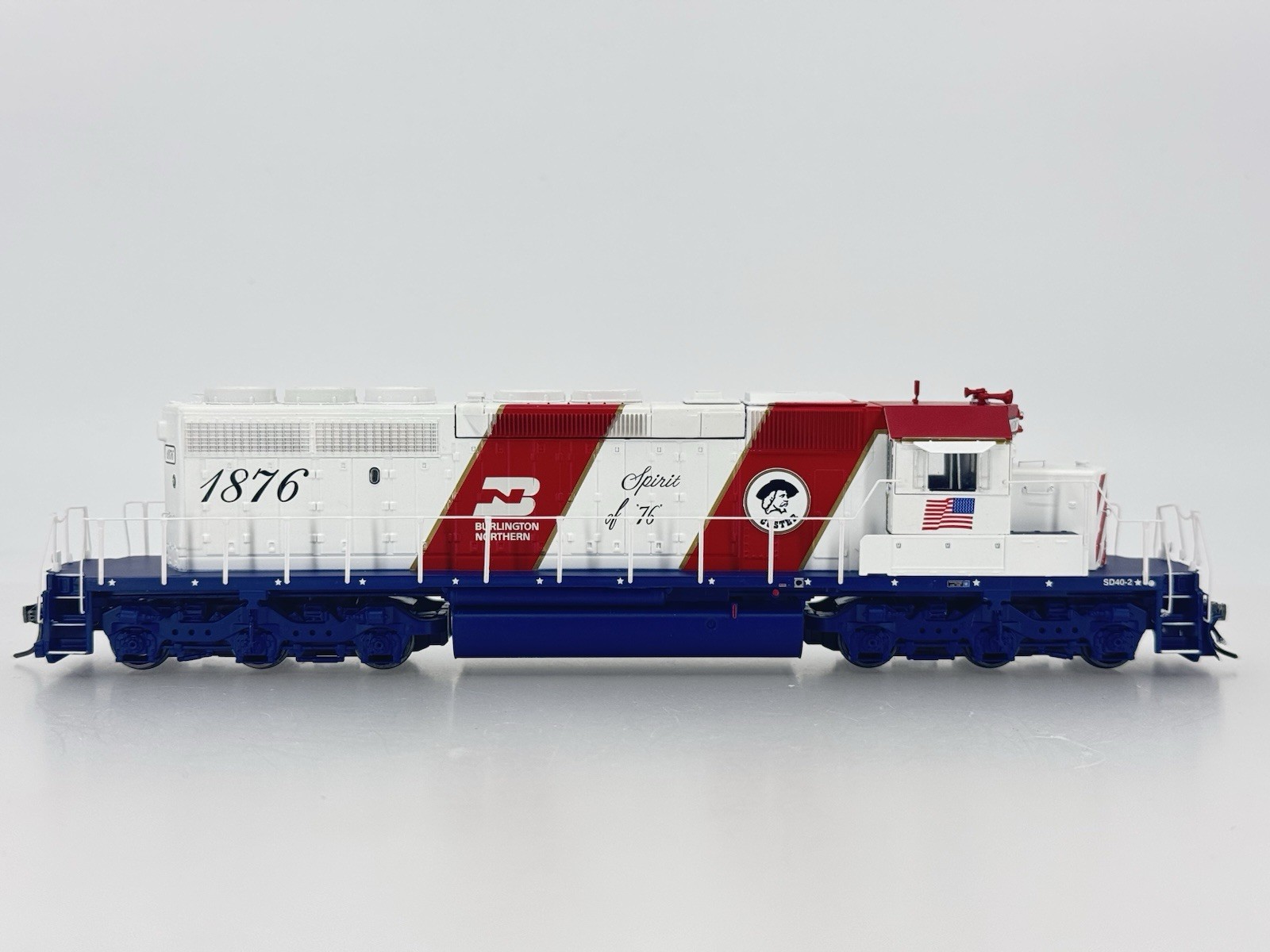 HO Athearn 98270 Burlington Northern Bicentennial SD40-2 Locomotive BN #1876