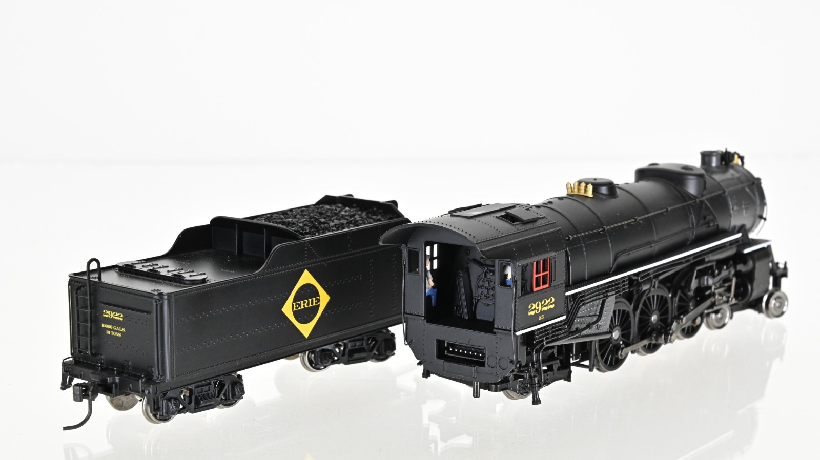 Broadway Limited 4-6-2 USRA Heavy Pacific Erie 2922 DCC w/Sound HO scale