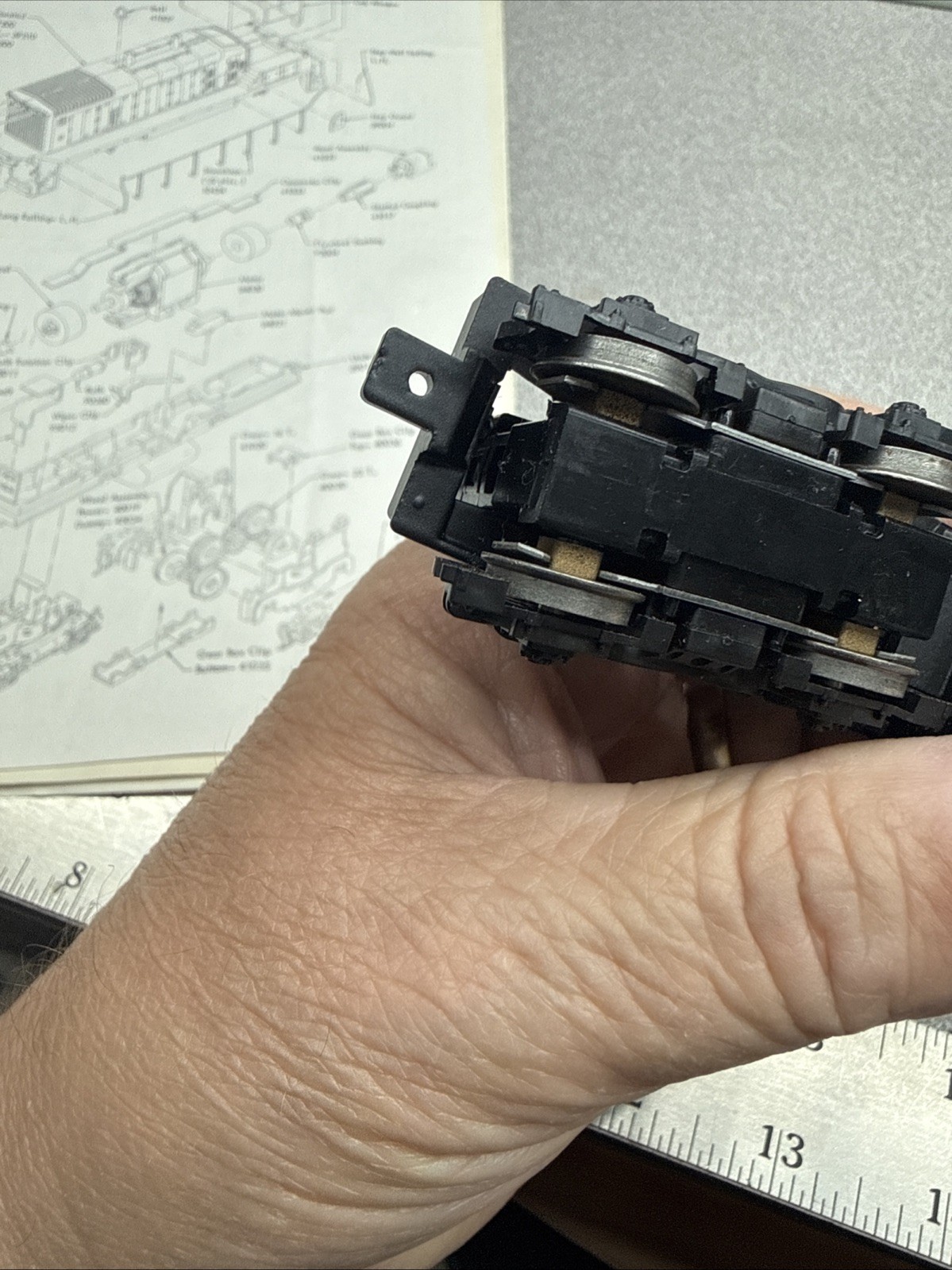HO Athearn SW 1500 Powered Chassis Pre-owned So Nice I Almost Kept It