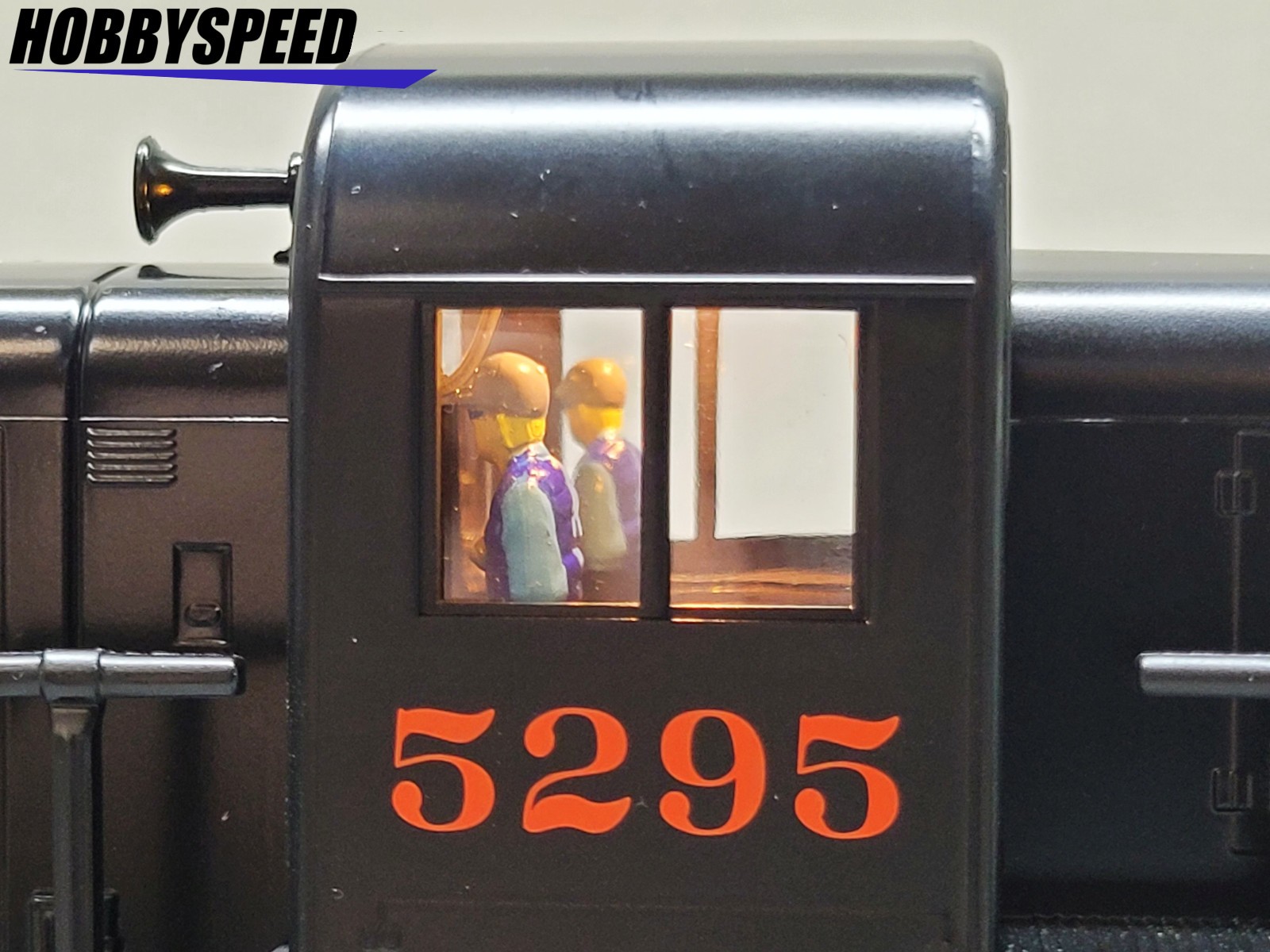 LIONEL SOUTHERN PACIFIC LIONCHIEF RS-3 #5295 DIESEL ENGINE O GAUGE 2545070 NEW