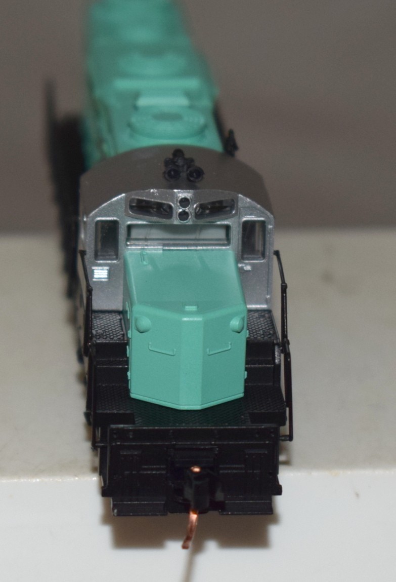 Micro Trains GP20 Diesel Locomotive Smokey Bear #X658 – N Gauge in Box