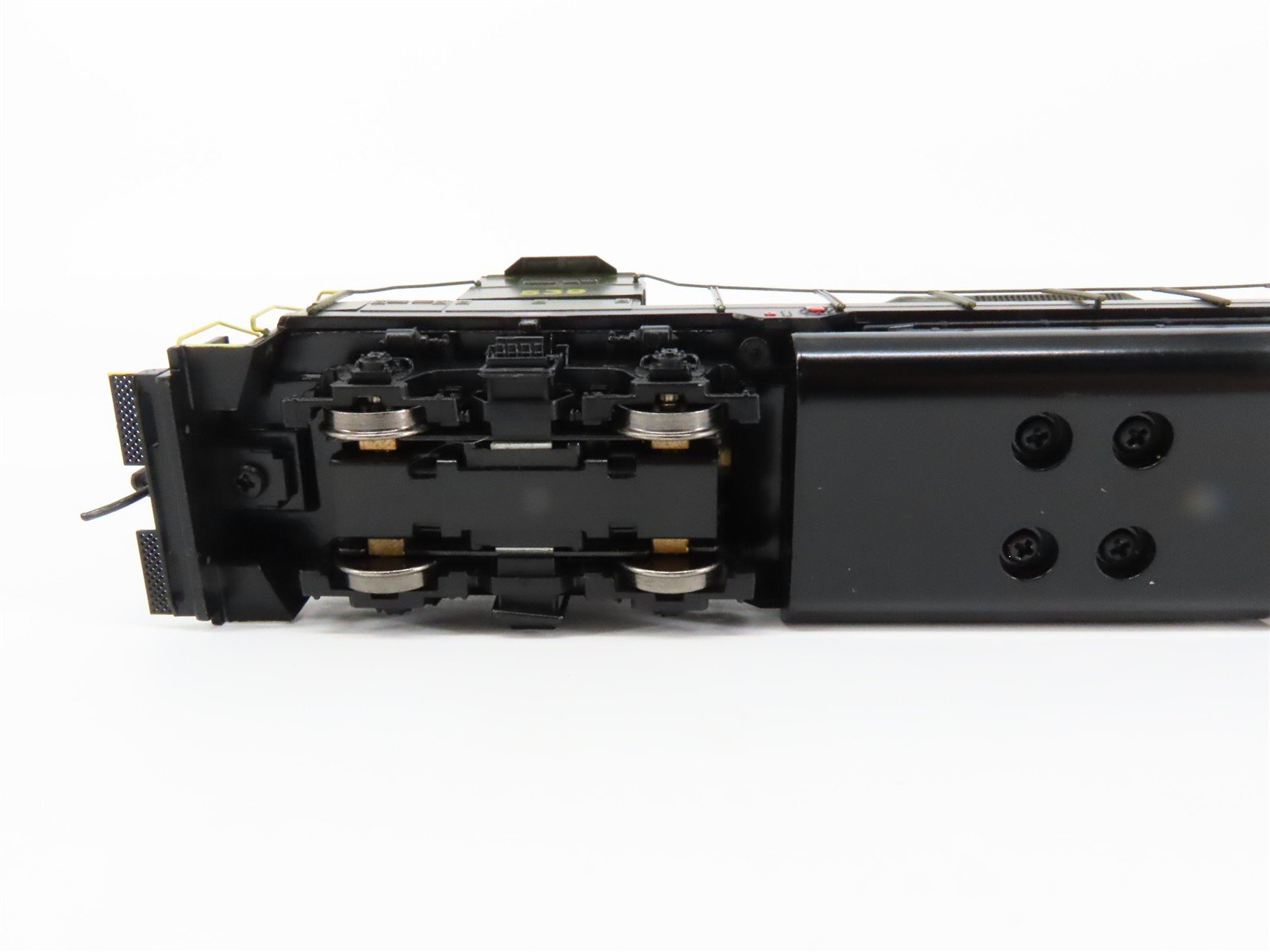 HO Scale Athearn 91765 SAL Seaboard Air Line EMD GP35 Diesel #539 – DCC Ready