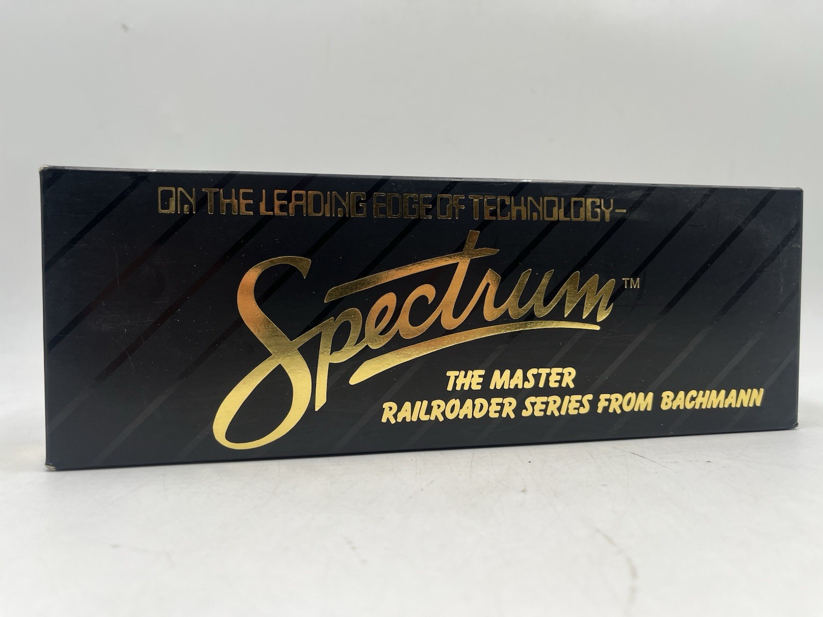 Ho Scale Bachmann Spectrum 80020 GE Diesel Switchers New Haven 0817