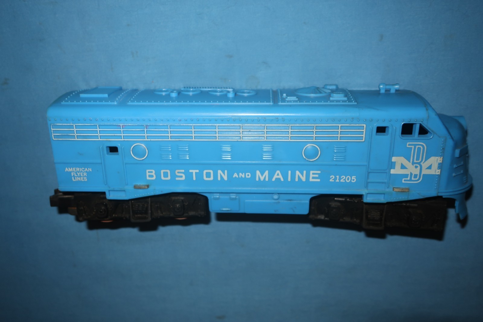 American Flyer #21205 B&M Boston & Maine F9 Diesel Locomotive. Runs well