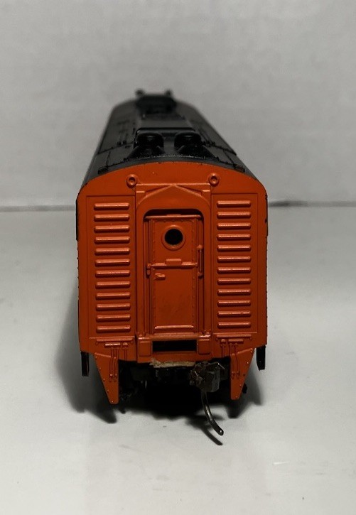 VTG. Rivarossi HO Gauge Milwaukee Road Locomotive (HB)