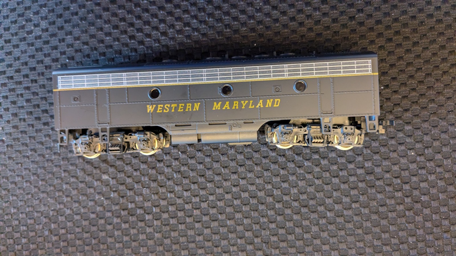 Stewart/Kato HO F7B Diesel DUMMY, Western Maryland , NIB
