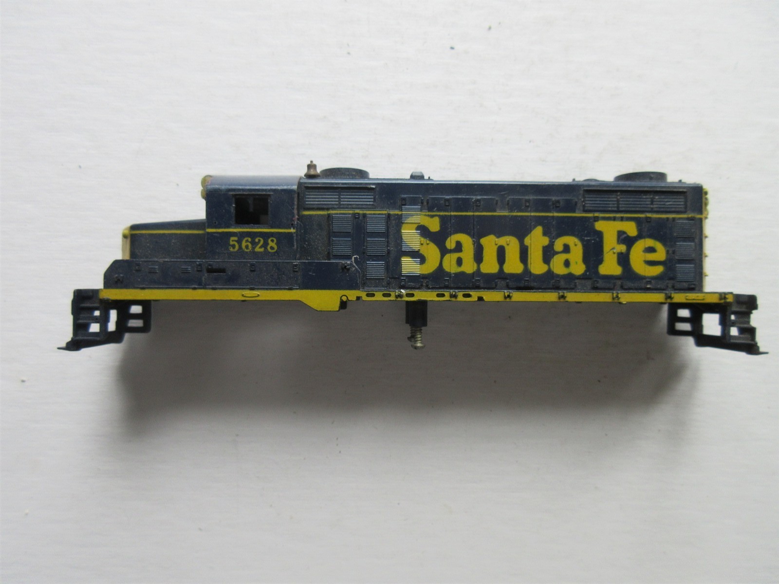 HO Scale SANTA FE #5628 LOCOMOTIVE SHELL ONLY