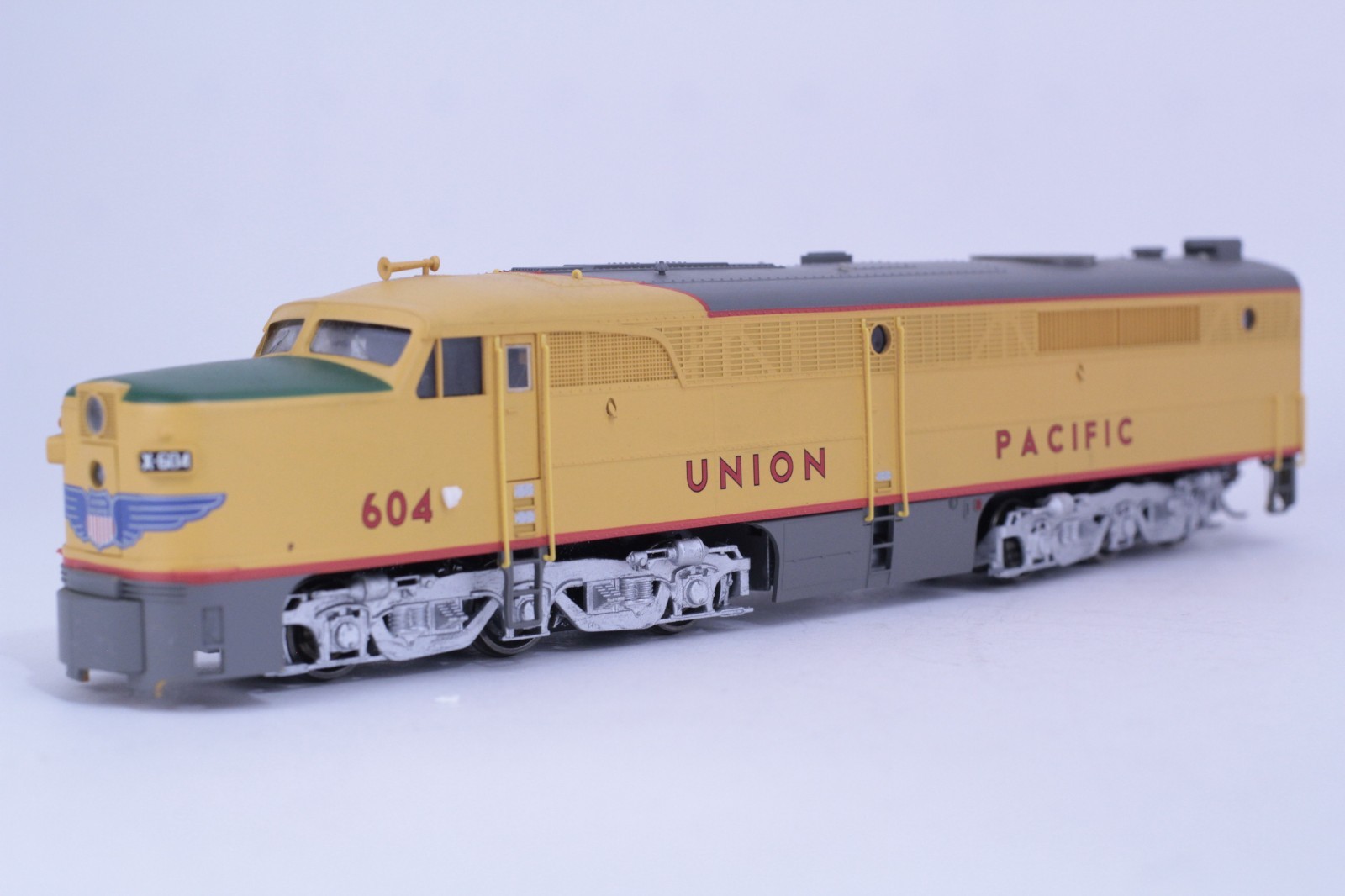 Proto2000 HO Scale Union Pacific UP #604 ALCo PA DC Powered Locomotive NEW GEARS