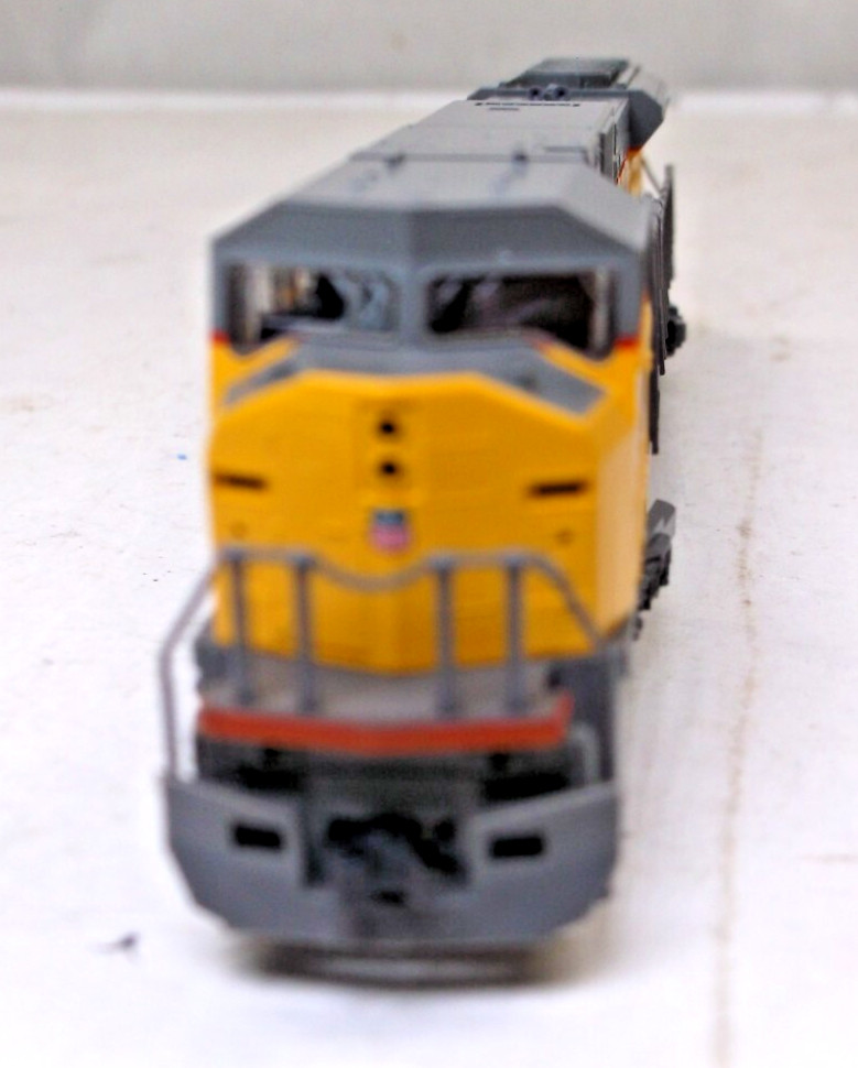 N gauge Kato Union Pacific SD90/43 Mac diesel engine in original box (lot 1146)
