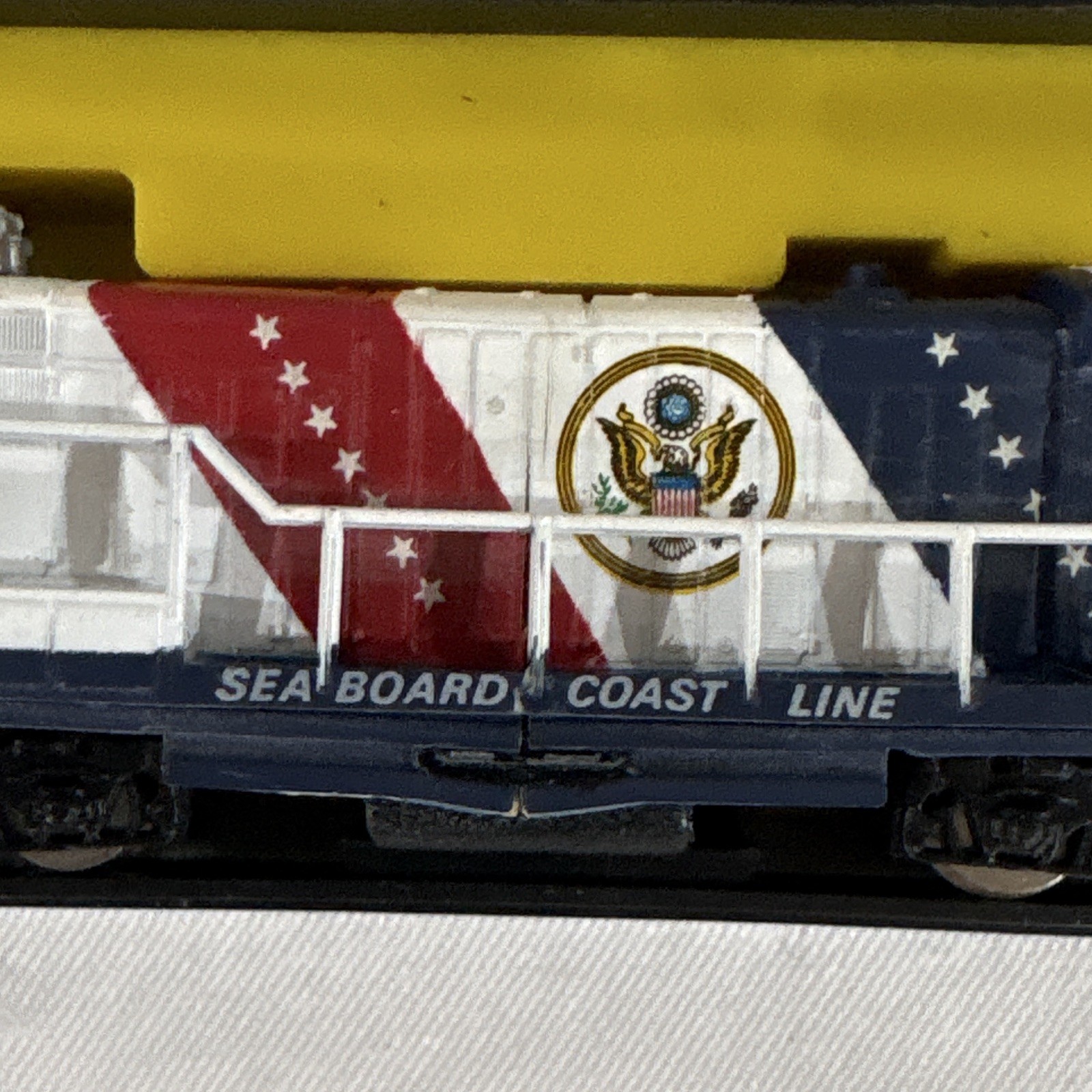 Bachmann N Scale 1:160 Diesel Locomotive Lighted Spirit of 76 4670 bicentennial