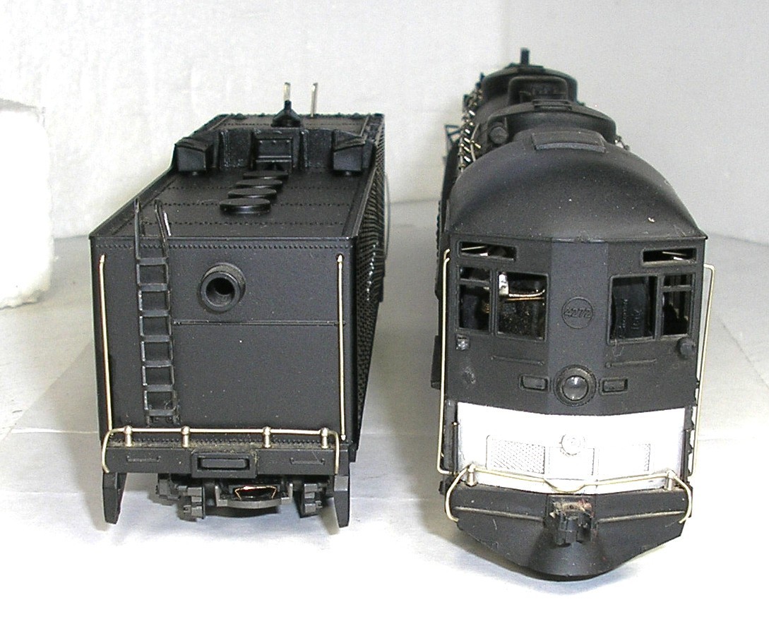 Vintage Rivarossi HO 4-8-8-2 AC-12 Cab Forward SP 4272, Runs, EX