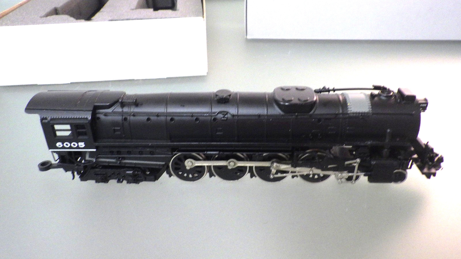 HO-Bachmann Plus #11305 NIAGARA 4-8-4 Locomotive & Tender NYC New York Central