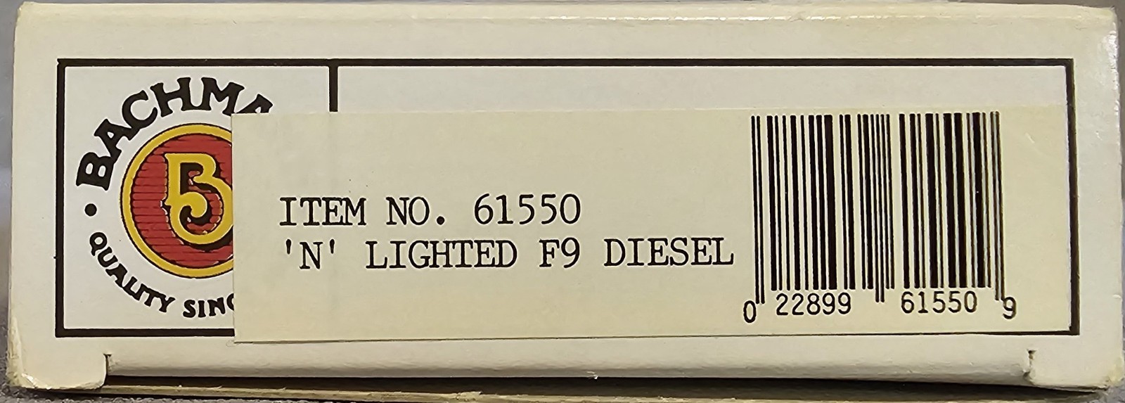 Bachamnn N Scale Santa Fe Lighted F9 Diesel Locomotive 61550 215